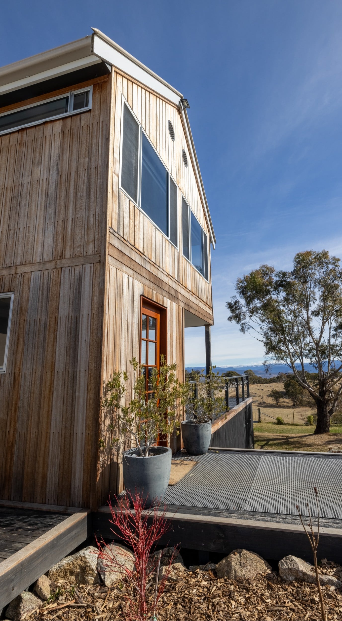 Decks and outdoor living spaces in Jindabyne
